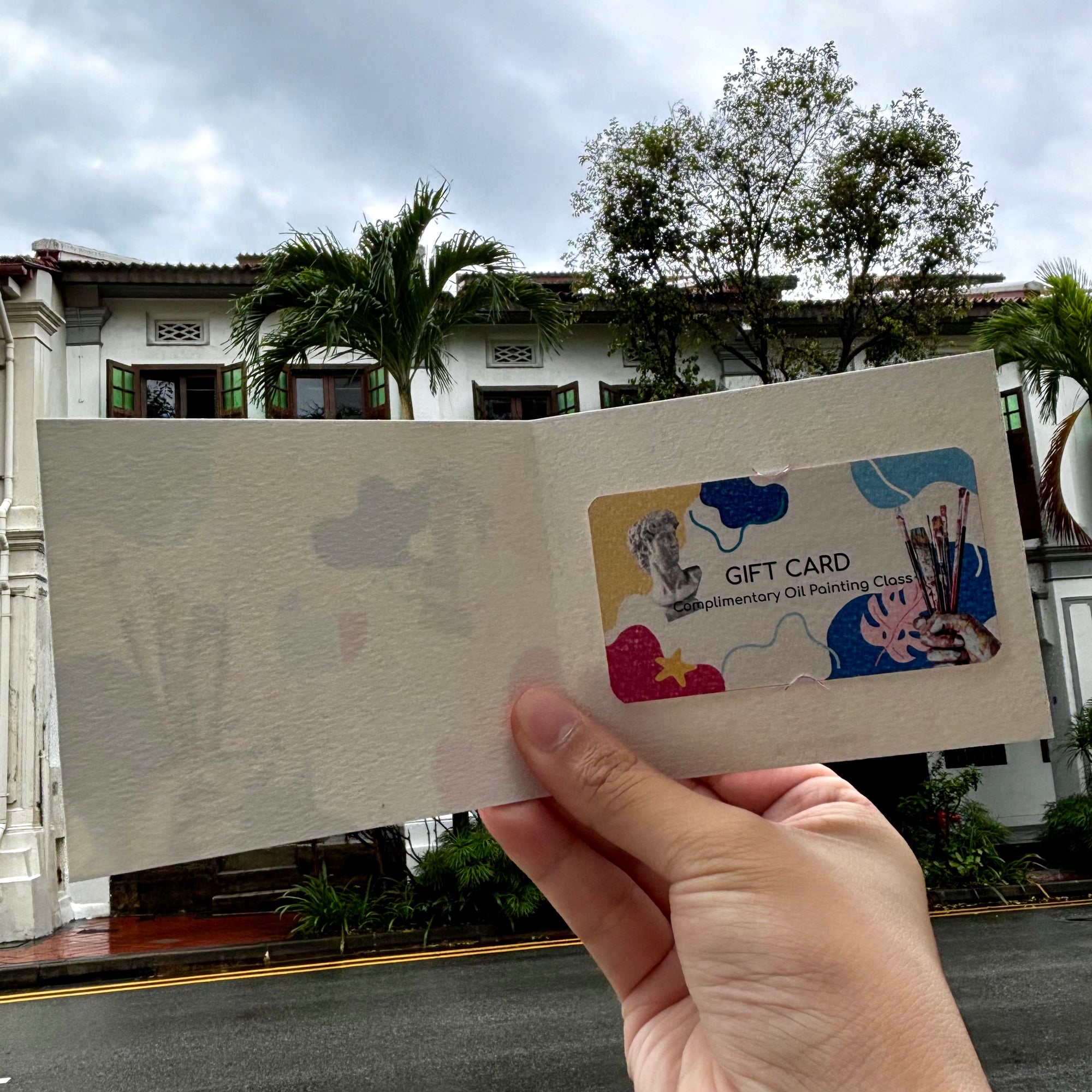 Give a LACA gift card Singapore to start a new art hobby with friends